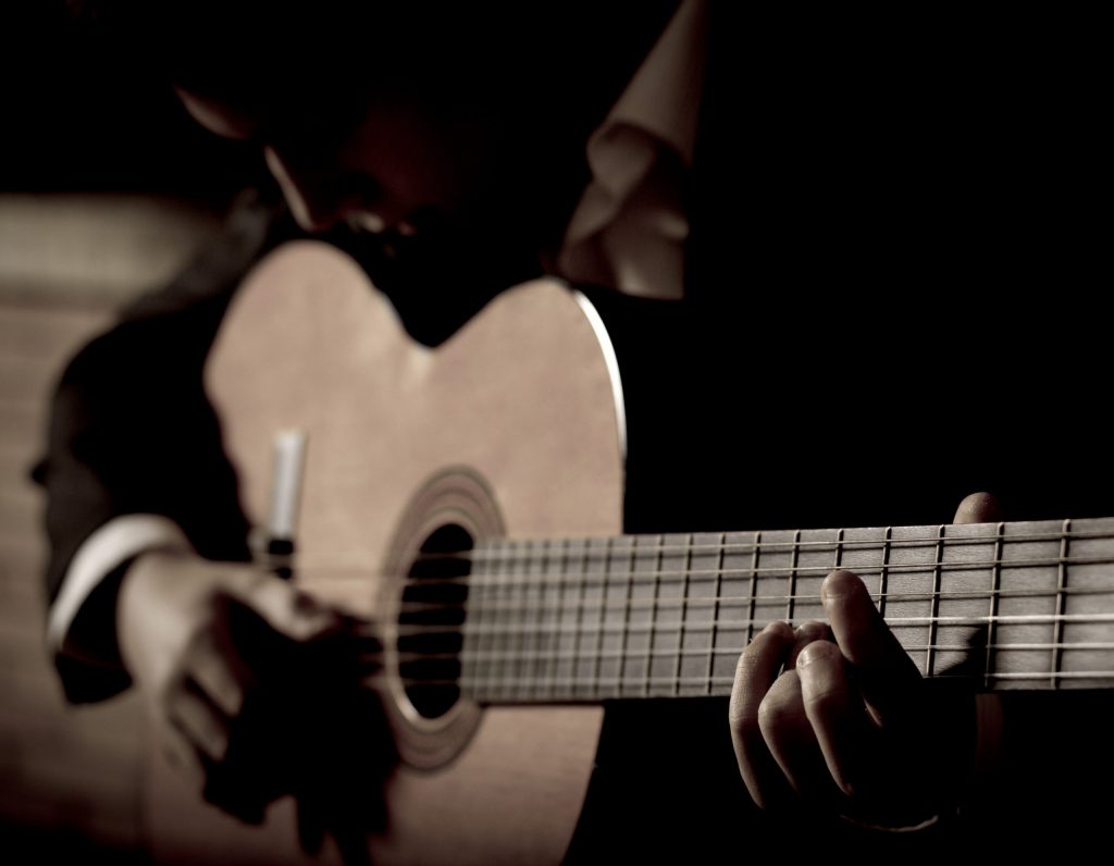 How to choose a classical guitar Classical Guitar Centre Ltd